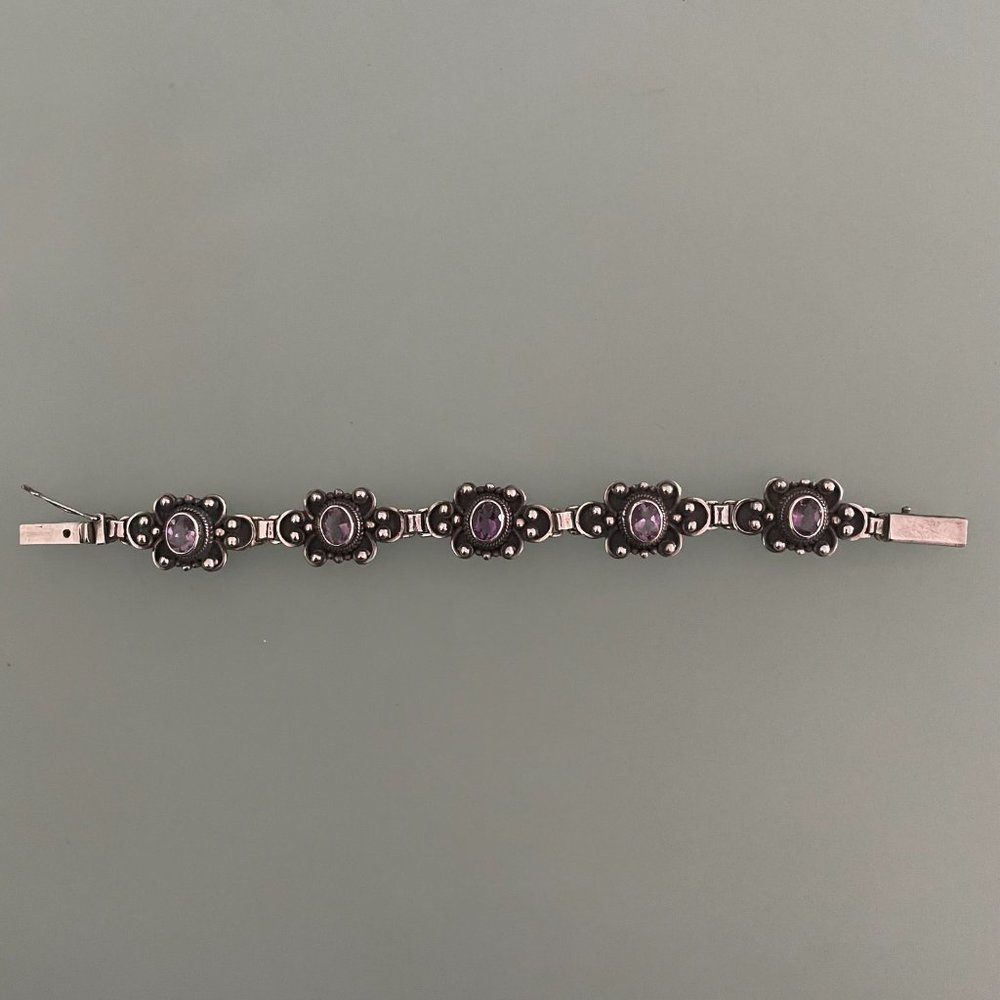 Sterling Silver w Amethyst Bracelet
